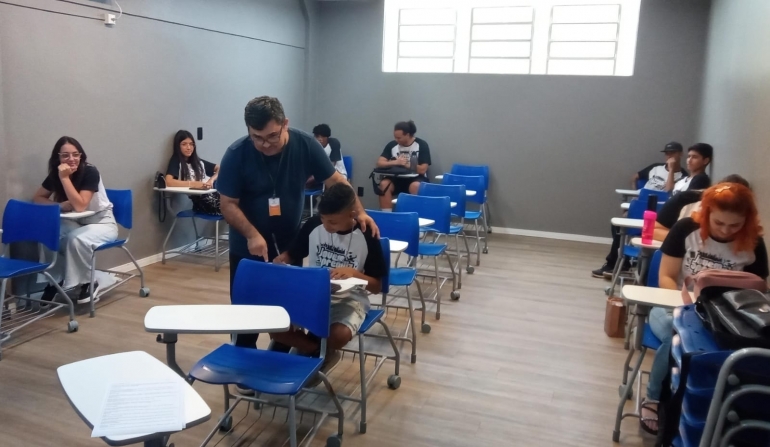 Abadeus inicia inscrições para programa Jovem Aprendiz 2025